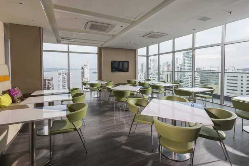 Hotel Hampton By Hilton 4*