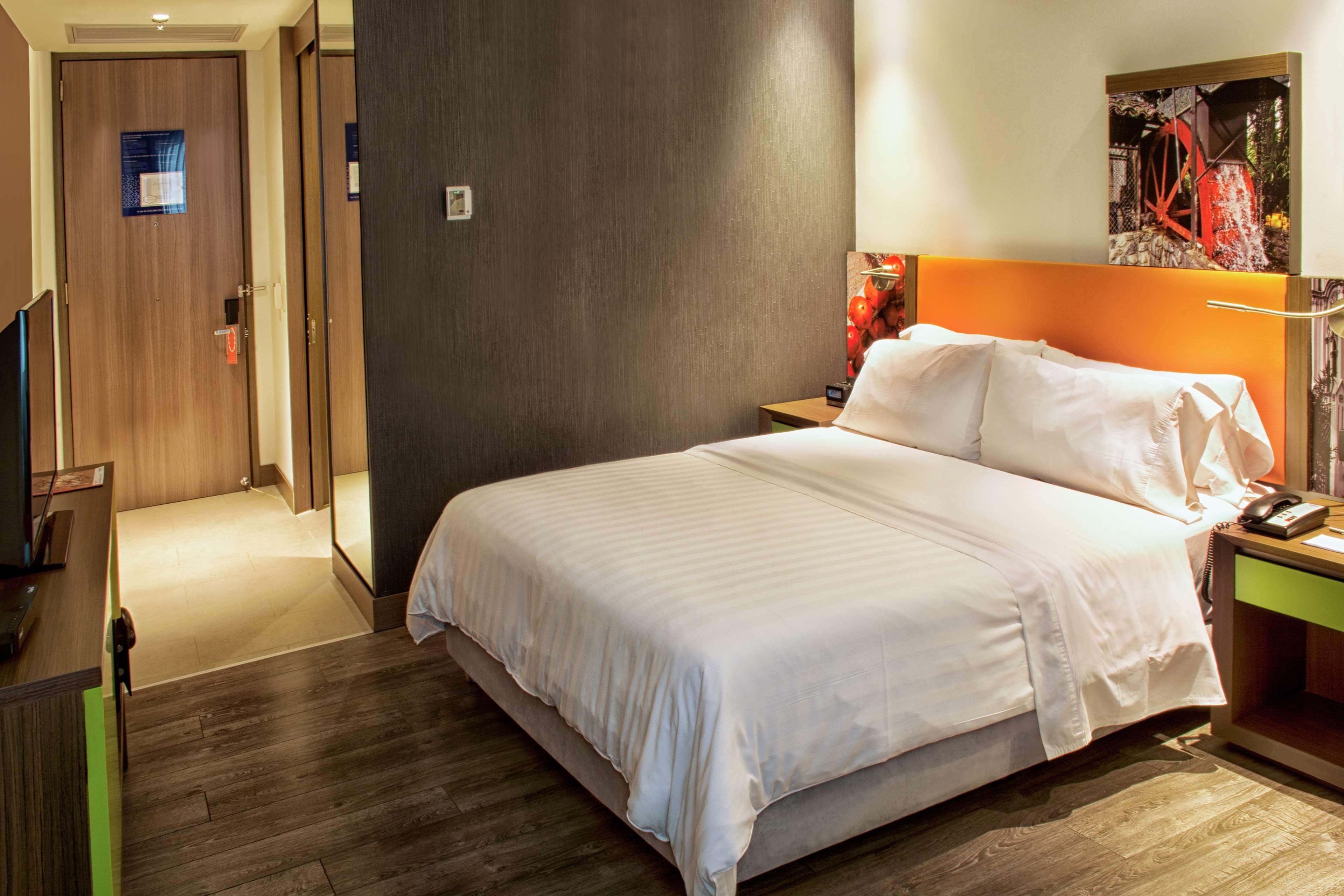 Hampton By Hilton