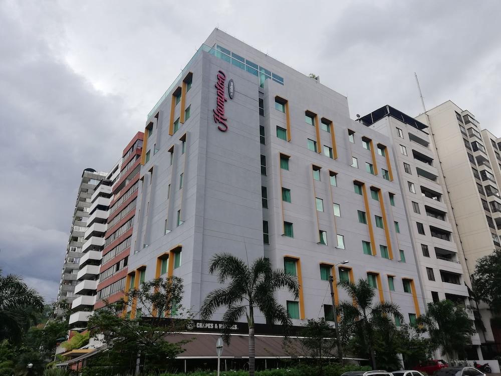 Hotel Hampton By Hilton 4*