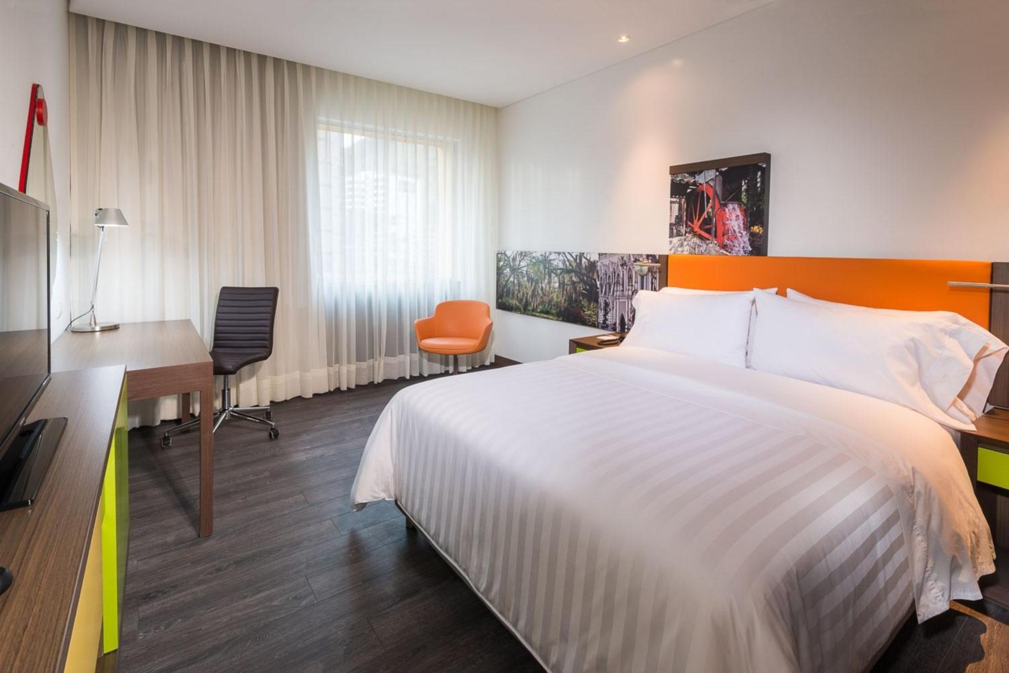 Hampton By Hilton